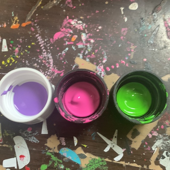 Hand Painted Glass Salt and Pepper Shakers - Picture 4 of 4